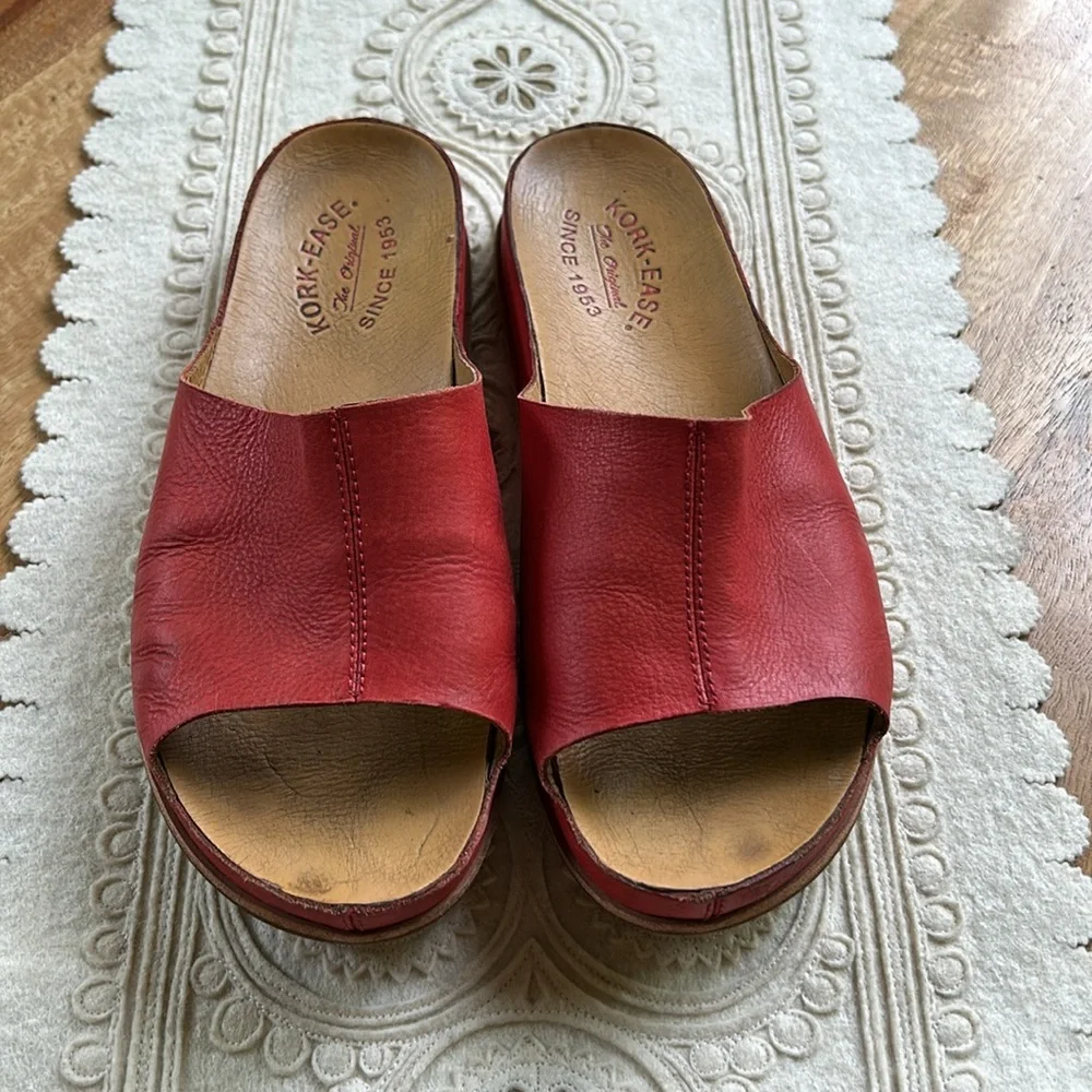 Kork-Ease Red Mules with Crossover Straps - Picture 2 of 10